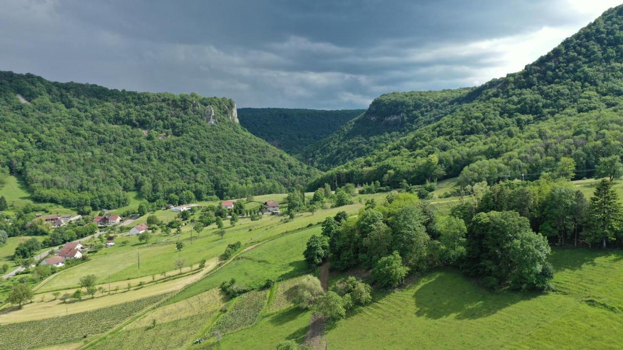 Domaine De Bellevue Gite Du Mont Poupet Marnoz Kültér fotó